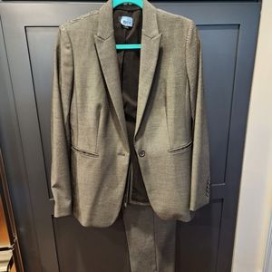 Ladies Ann Taylor suit